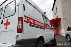 В центре Екатеринбурга из больницы вывезли четырех пациентов с подозрением на коронавирус