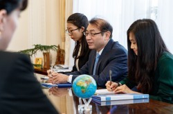 Александр Высокинский встретился с генконсулом КНР в Екатеринбурге Александр Высокинский встретился с генконсулом КНР в Екатеринбурге