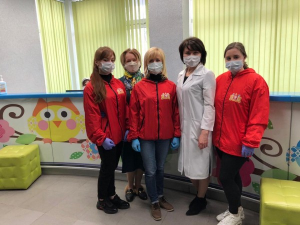 Студенты медицинского колледжа стали добровольными помощниками для молодых мам Студенты медицинского колледжа стали добровольными помощниками для молодых мам