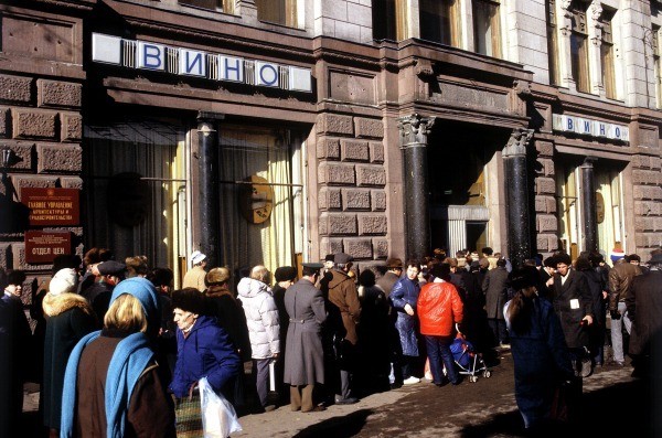 В России предложили ввести продовольственные карточки. Как это работает в США