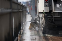 Весенняя генеральная уборка: станет чисто и на Малышева, и в Истоке