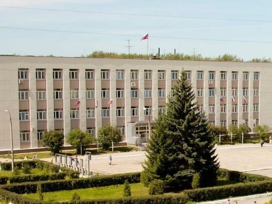 Губернатор снял жесткие ограничения с Красноуральска Губернатор снял жесткие ограничения с Красноуральска