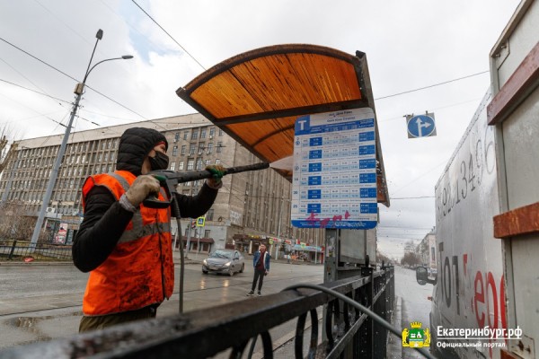 Весенняя генеральная уборка: станет чисто и на Малышева, и в Истоке