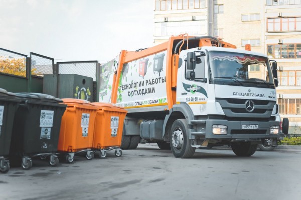 Спецавтобаза приостановила начисление платежей за обращение с ТКО