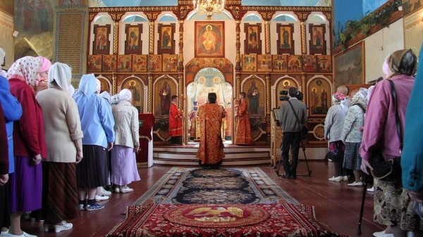 Главный санитарный врач региона запретил ходить на кладбища и посещать службы в храмах Главный санитарный врач региона запретил ходить на кладбища и посещать службы в храмах