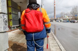 Весенняя генеральная уборка: станет чисто и на Малышева, и в Истоке