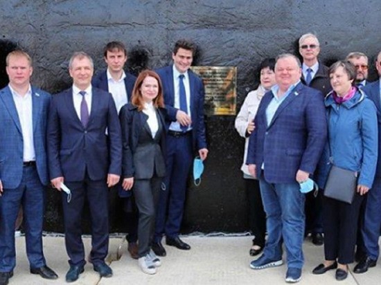 Куйвашев отчитал руководителей Екатеринбурга и области за отказ от масок