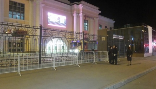 В Екатеринбурге с вокзалов эвакуируют людей. Поступил звонок о минировании. ФОТО В Екатеринбурге с вокзалов эвакуируют людей. Поступил звонок о минировании. ФОТО