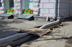 Администрация Екатеринбурга контролирует ремонт городских дорог и тротуаров