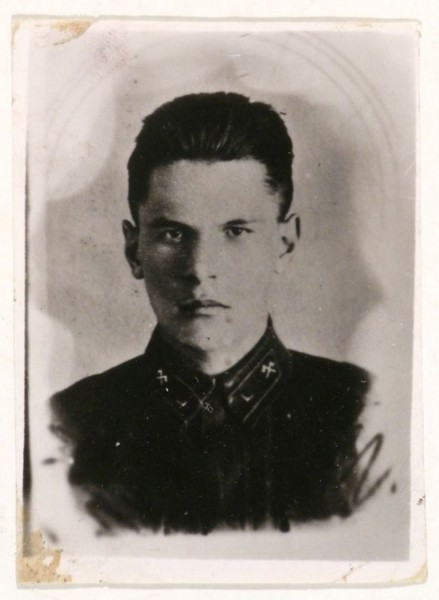 «Бьем фрицев, работы нам хватает». URA.RU публикует письма с фронта