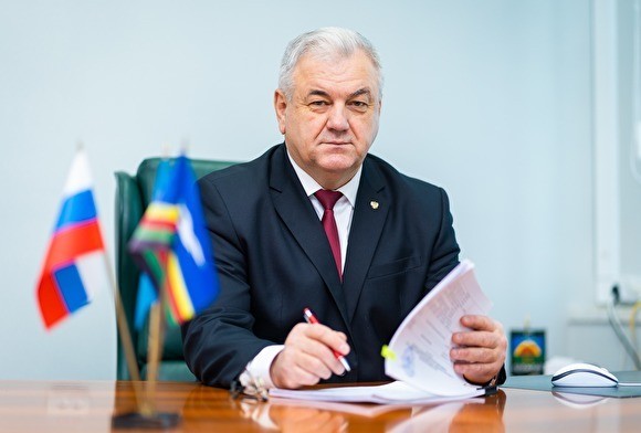 Губернатор Сахалина через суд пытается уволить главу Охи, пойманного на браконьерстве