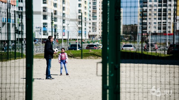 Регионы отреагировали на обращение Путина и начали открывать ТЦ и кафе. Кто смягчил карантинные меры Регионы отреагировали на обращение Путина и начали открывать ТЦ и кафе. Кто смягчил карантинные меры