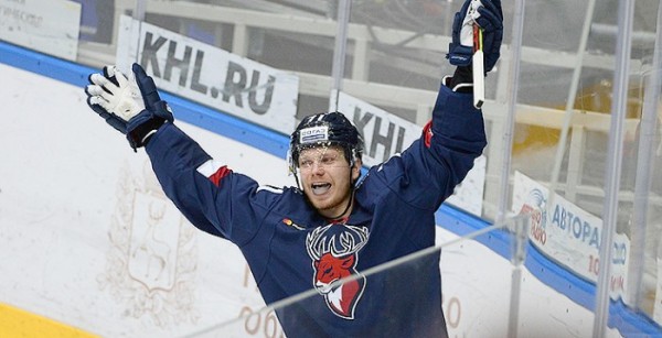 “Автомобилист” подписал контракт со Станиславом Бочаровым