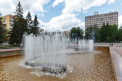 Сезон открыт: фонтаны уральской столицы выходят из зимней «спячки» Сезон открыт: фонтаны уральской столицы выходят из зимней «спячки»