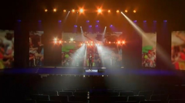 Горожане хором спели «Белым снегом» и «Три танкиста», не выходя из дома