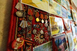 Власти Екатеринбурга продолжают вручать ветеранам памятные подарки к 75-летию Победы Власти Екатеринбурга продолжают вручать ветеранам памятные подарки к 75-летию Победы