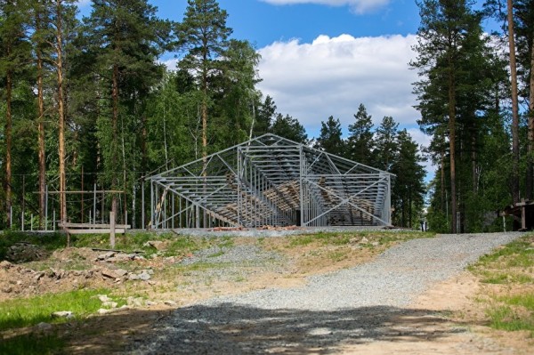 Поля, здания и целые деревни: хозяйство схиигумена Сергия раскинулось на десятках гектаров. Исследование Znak.com