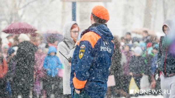 АрхивПоложение Жанны Д`Арк и эксперимент с сосисками: школьников учат пожарной безопасности после «Зимней вишни» (ФОТО)