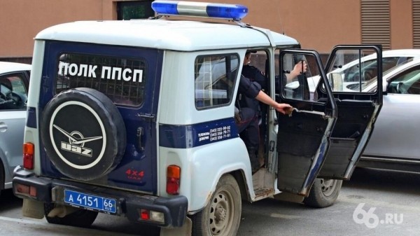 Силовики задержали участника разборки на Новомосковском рынке. Он стрелял в оппонента из-за телефона