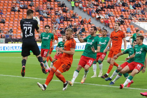 Футбол: «Урал» потерпел поражение от «Локомотива» Футбол: «Урал» потерпел поражение от «Локомотива»