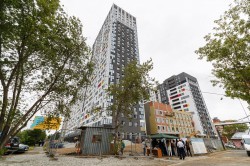 Александр Высокинский проинспектировал объекты строительства и ремонта в Кировском районе. Часть I