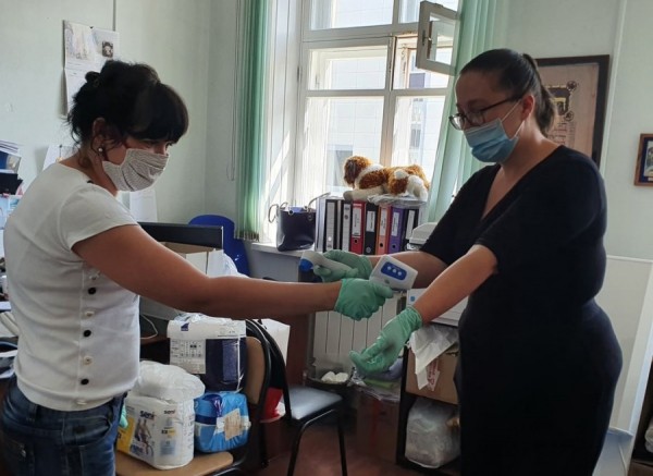 Благотворители поддержали организации, помогающие нуждающимся горожанам