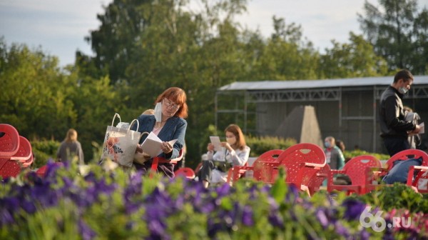 В Екатеринбурге открылся Венский фестиваль. Фоторепортаж с первого культурного массового мероприятия