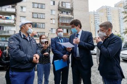 Александр Высокинский проинспектировал объекты строительства и ремонта в Кировском районе. Часть I