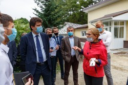 Александр Высокинский проинспектировал объекты строительства и ремонта в Кировском районе. Часть I