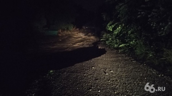 Как под Екатеринбургом тонет целый город. Репортаж из Нижних Серег Как под Екатеринбургом тонет целый город. Репортаж из Нижних Серег