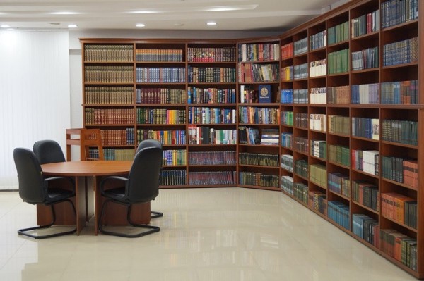 Библиотеки Екатеринбурга распахнут свои двери для читателей Библиотеки Екатеринбурга распахнут свои двери для читателей