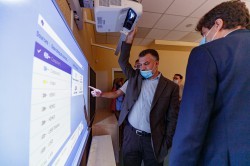 Александр Высокинский проинспектировал объекты строительства и ремонта в Кировском районе. Часть I