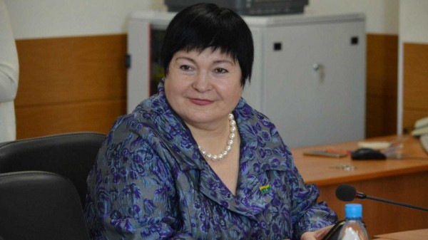 В Екатеринбурге скончалась депутат городской думы Елена Дерягина. Она могла болеть коронавирусом В Екатеринбурге скончалась депутат городской думы Елена Дерягина. Она могла болеть коронавирусом