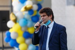 Александр Высокинский открыл уникальную школу в микрорайоне Солнечный
