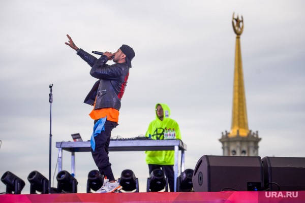 Самые яркие моменты Дня города в Екатеринбурге. Рок на крыше, выбрана главная красавица. ФОТО. ВИДЕО