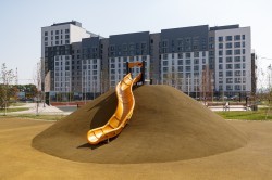 Александр Высокинский открыл уникальную школу в микрорайоне Солнечный