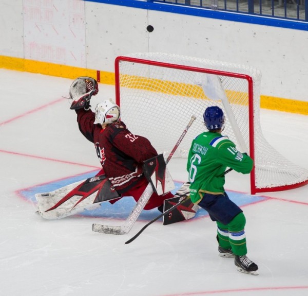 “Автомобилист” в Уфе одержал первую победу под началом Билла Питерса