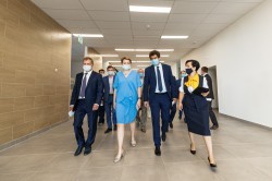 Александр Высокинский открыл уникальную школу в микрорайоне Солнечный