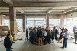 Александр Высокинский проконтролировал капитальный ремонт Театра кукол