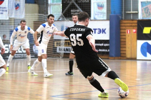 Мини-футбол: «Синара» выиграла у «Газпром-Югры» третий матч полуфинала