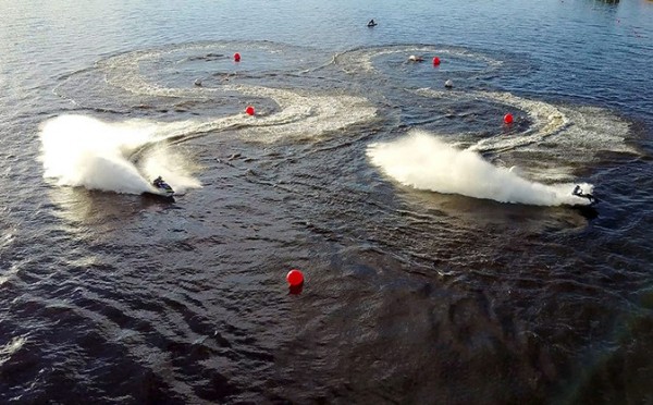 Аквабайк: настоящий водный праздник стартует в центре Екатеринбурга Аквабайк: настоящий водный праздник стартует в центре Екатеринбурга