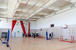 Александр Высокинский открыл уникальную школу в микрорайоне Солнечный