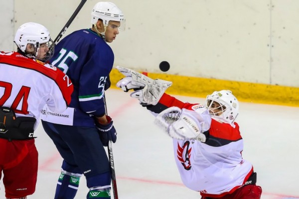 МХЛ: "Авто" не смог распечатать ворота "Мамонтов Югры"