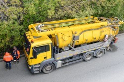 Службы благоустройства держат на особом контроле прочистку &laquo;ливнёвки&raquo;