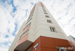 Война &laquo;Атомстройкомплекса&raquo; с жильцами дома продолжилась избиением. ФОТО