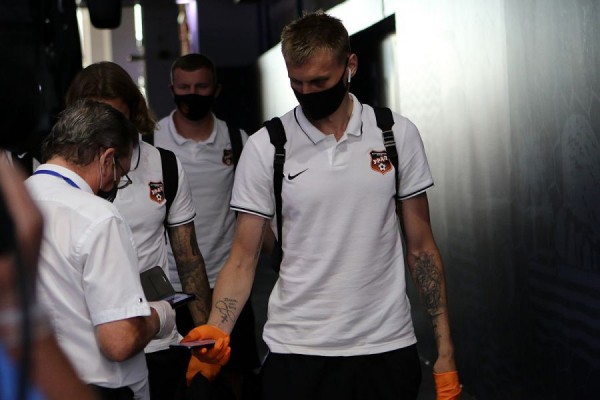 Футбол: «Урал» набрал 6-е очко в чемпионате России Футбол: «Урал» набрал 6-е очко в чемпионате России