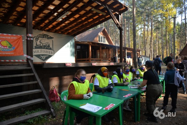 В Екатеринбурге прошла сентябрьская &laquo;Майская прогулка&raquo;. Фоторепортаж