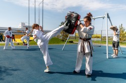 Руководители города и области посетили уникальную школу № 215 «Созвездие» Руководители города и области посетили уникальную школу № 215 «Созвездие»