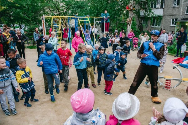 Городские власти дарят праздник в каждый двор