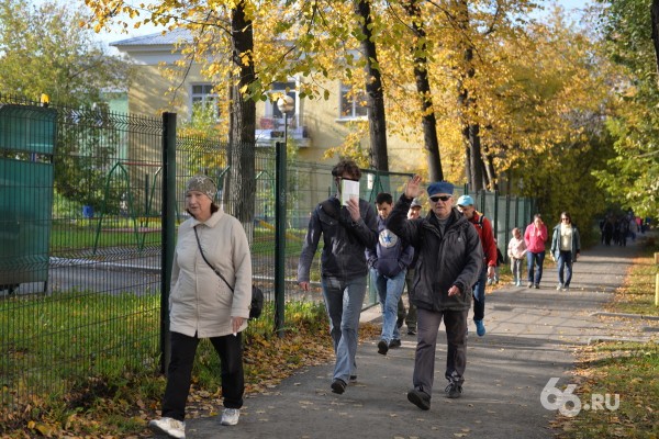 В Екатеринбурге прошла сентябрьская &laquo;Майская прогулка&raquo;. Фоторепортаж